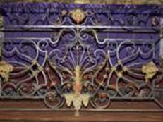 Grille de communion en fer forgé du XVIIe siècle